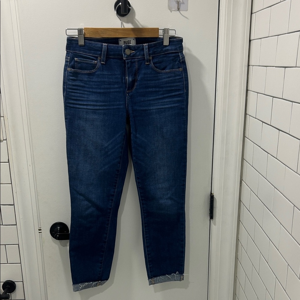 Paige blue jeans size 26 verdugo crop
